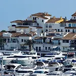 Luxurious Apartment In The Heart Of Puerto Banus